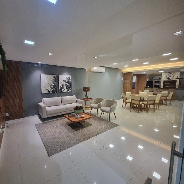 Gallery Thumb 1